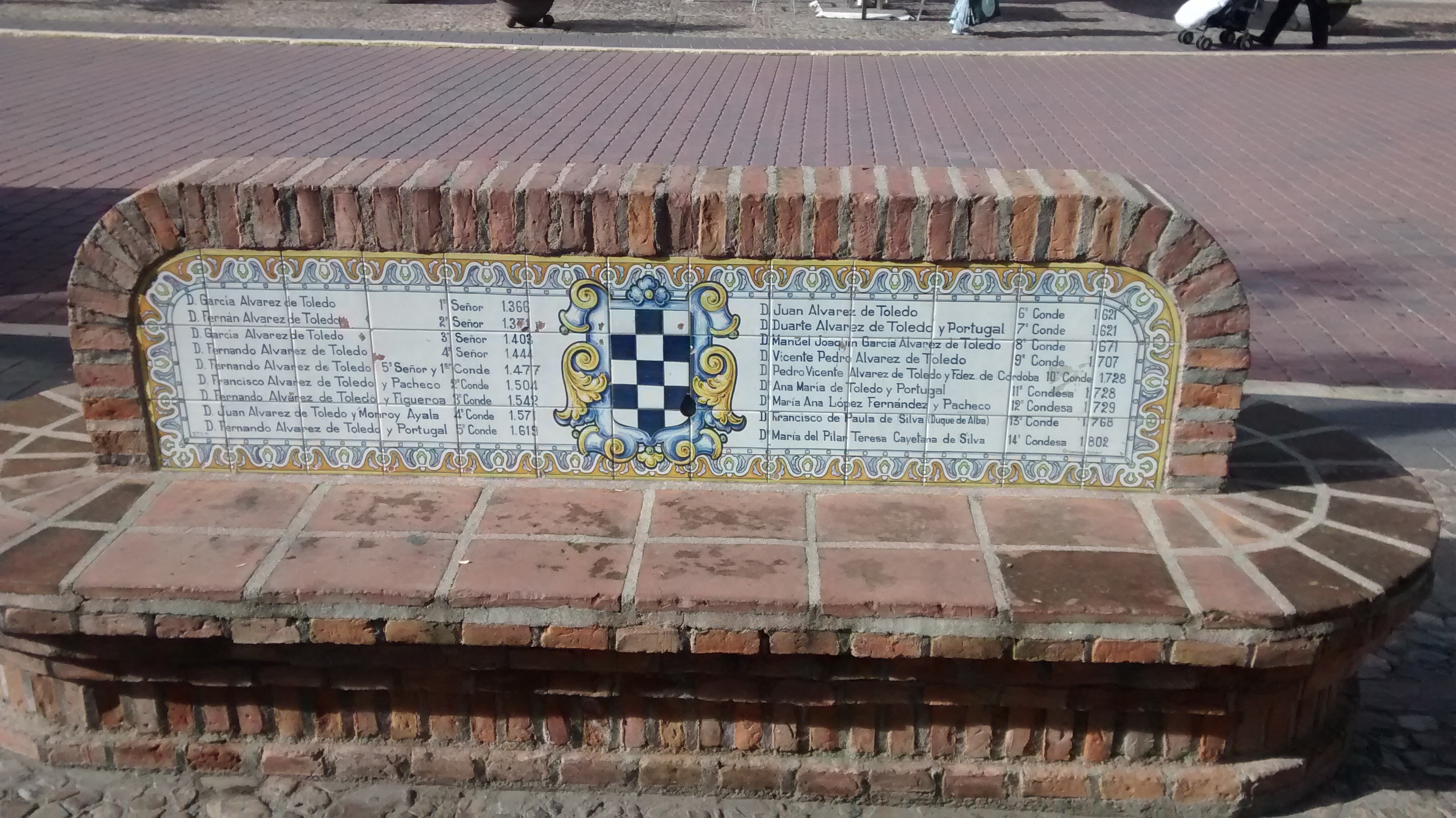 Banco en la Plaza del Navarro